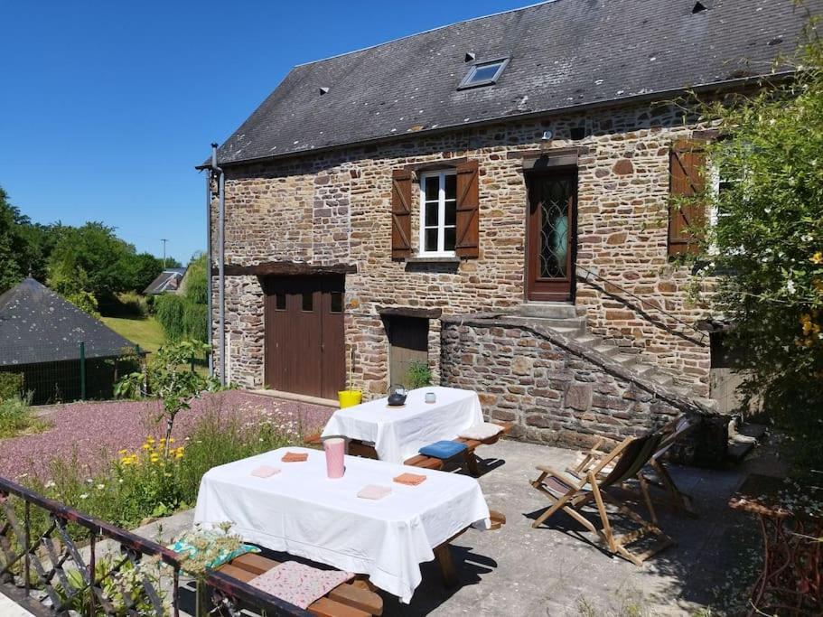 Villa Chalet Des Roches Roche D'Oetre Suisse Normande à Saint-Philbert-sur-Orne Extérieur photo