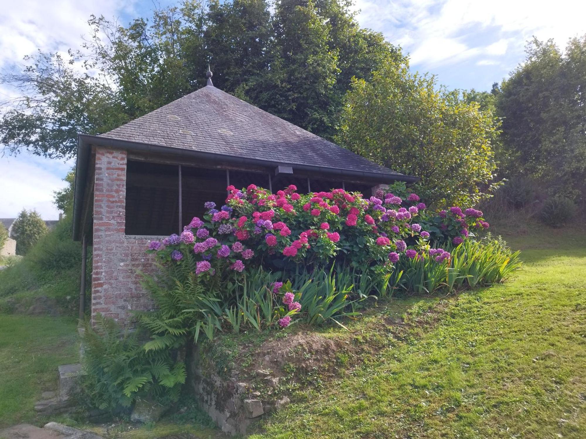 Chalet Des Roches Roche D'Oetre Suisse Normande Saint-Philbert-sur-Orne Extérieur photo